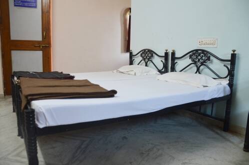 Hotel Kanishk, Nagpur 4